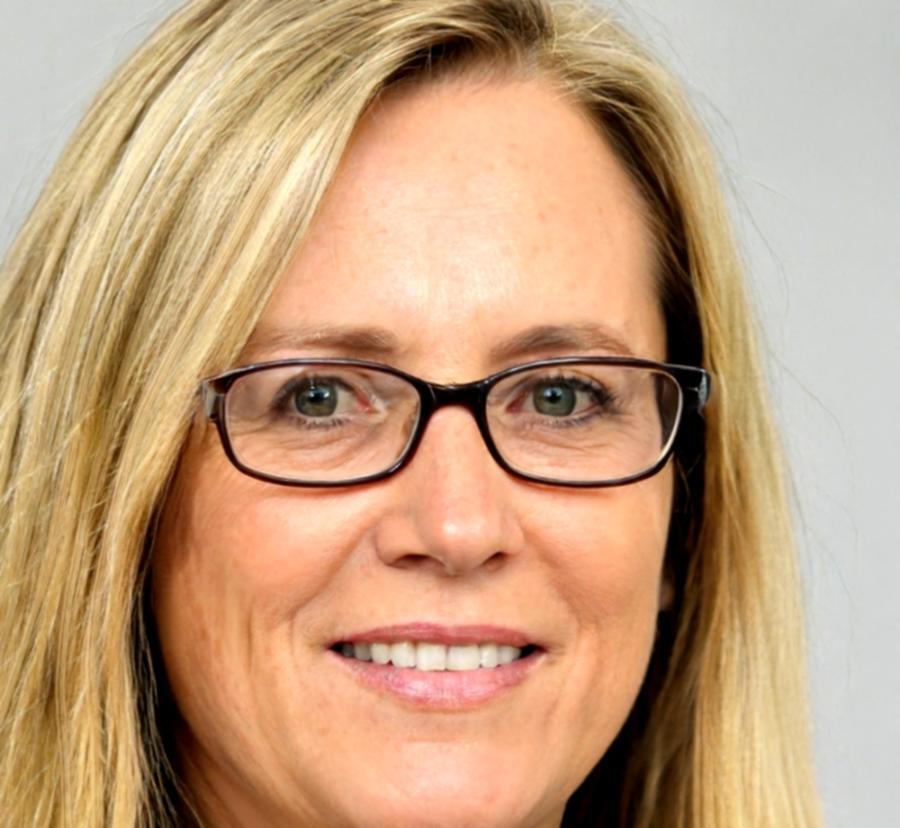 Absolventin präsentiert ihr Abschlussprojekt